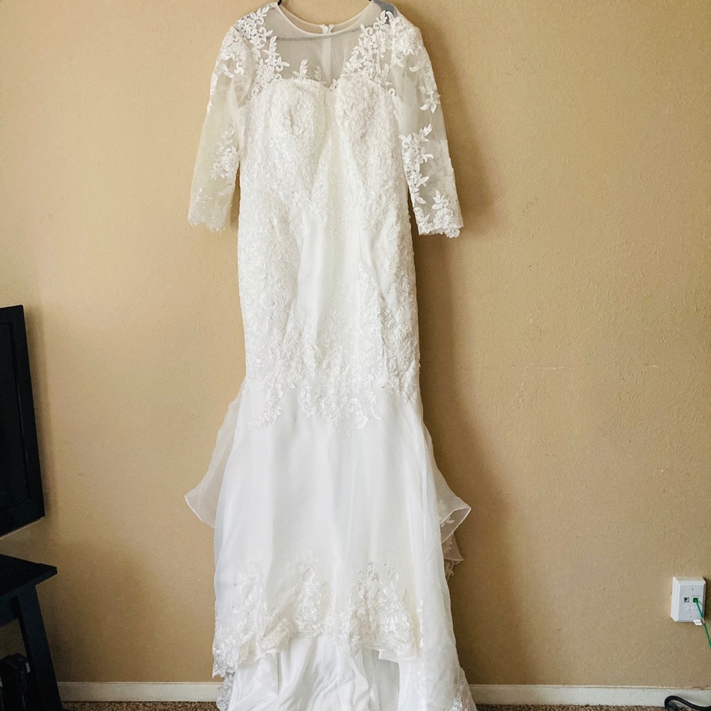 Lovely Plus Size Wedding Dress